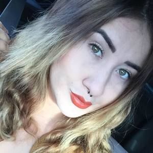 Meet your Posher, Sharon